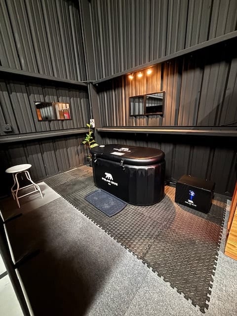Cold Plunge & Sauna